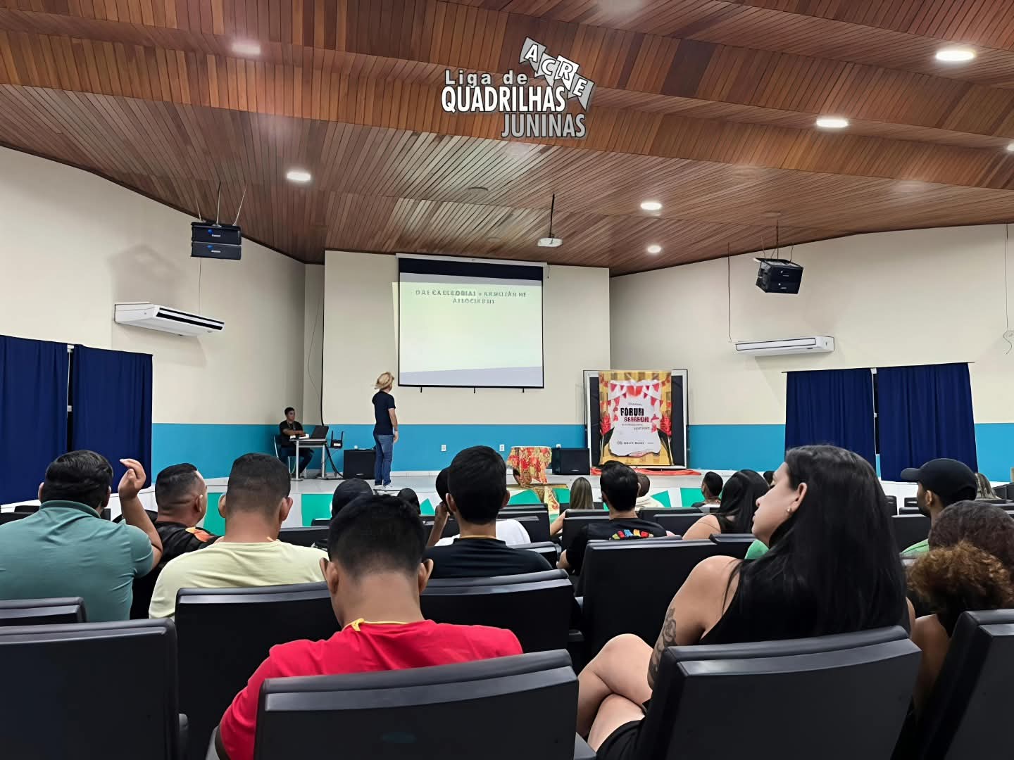O encontro reuniu mais de 40 delegados ligados ao movimento junino da região