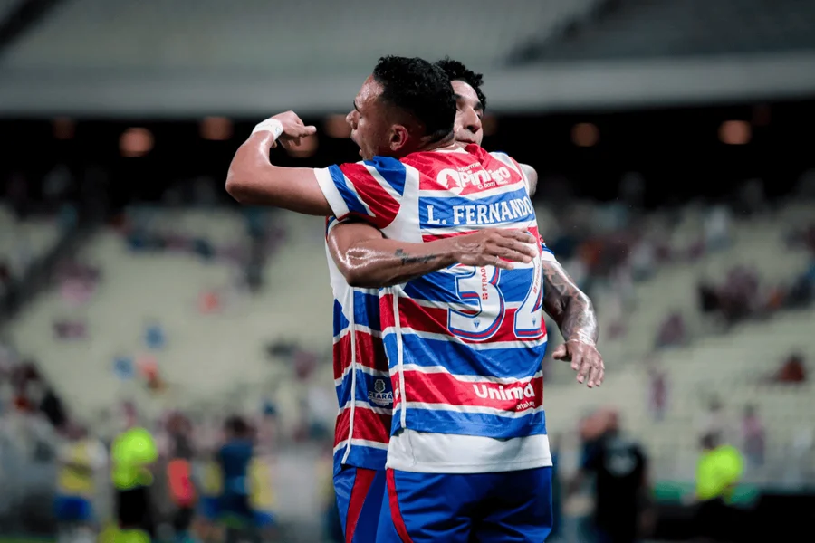 A quarta fase da Copa do Brasil começa com força total nesta terça-feira (17/03), trazendo cinco confrontos eletrizantes que prometem agitar as torcidas de Norte a Sul do país.