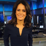 Adriana Araújo rompe o silêncio sobre saída da Record: “Situação traumática” Adriana Araújo rompe o silêncio sobre saída da Record: “Situação traumática”