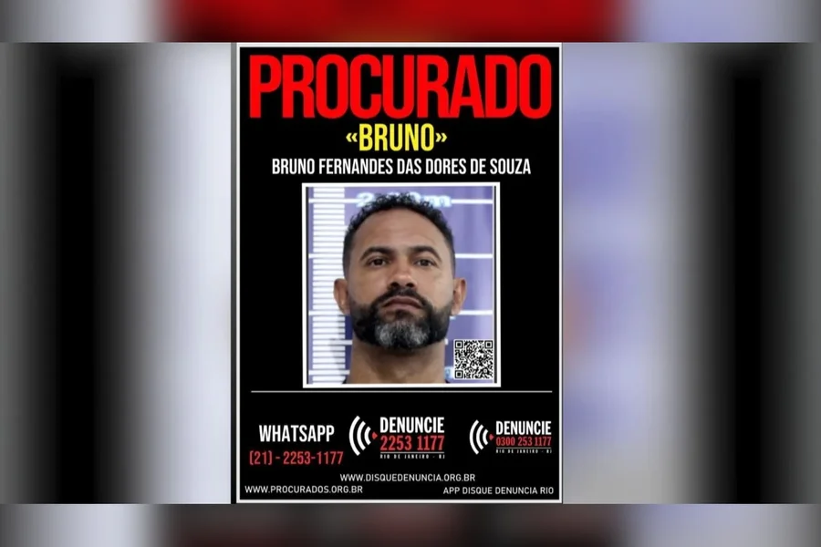 Com o rosto estampado em um cartaz do Disque Denúncia do Rio de Janeiro, o goleiro Bruno Fernandes das Dores de Souza é oficialmente considerado foragido pela Justiça nesta sexta-feira (13/03).