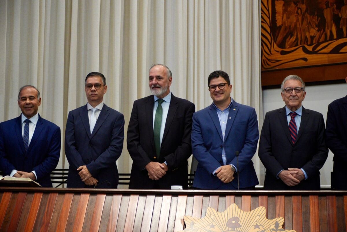 Aleac celebra 35 anos do Sebrae