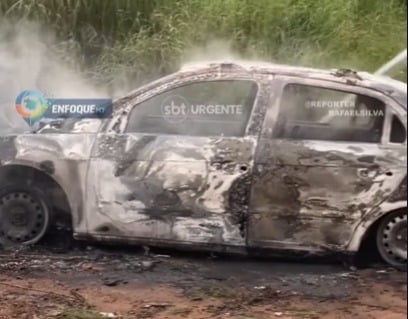 Homem ateia fogo no próprio carro