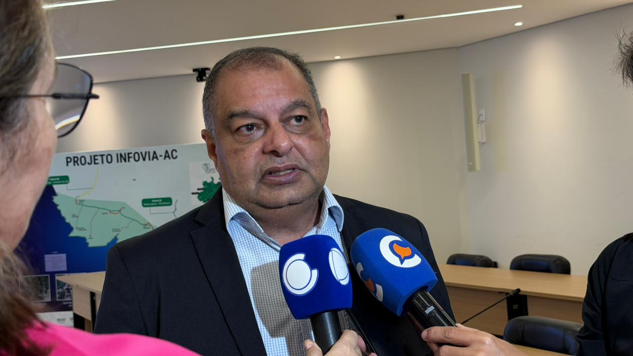 A infovia é um investimento federal pactuado com o governo do estado para ampliar a conexão de alta velocidade