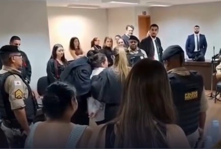 Mulher é absolvida após confessar morte de ex-companheiro