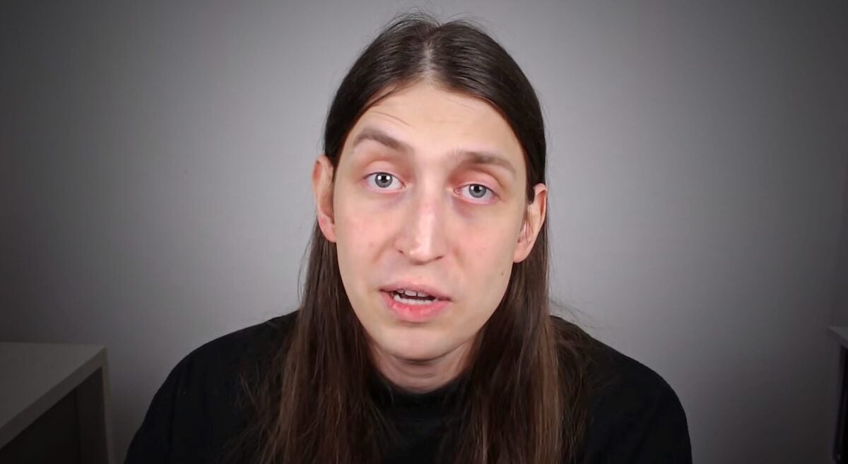 Direita ou esquerda? Veja a resposta de Felca