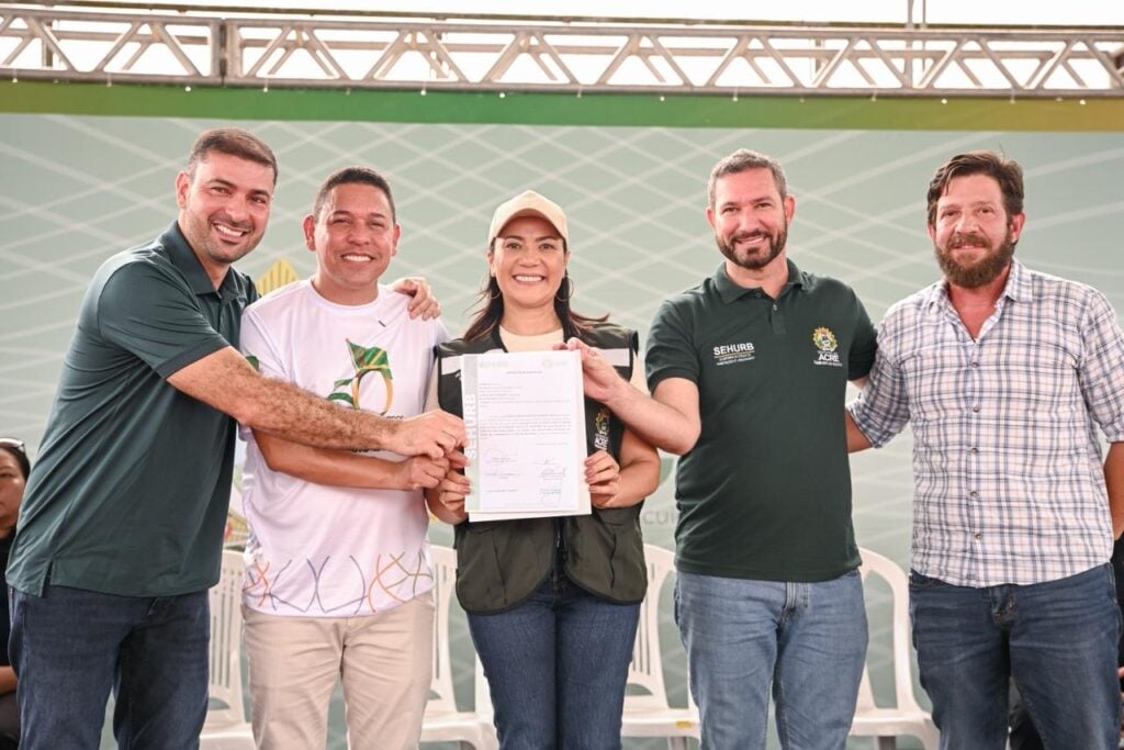 Governo assinou ordem de serviço para entrega de 25 casas