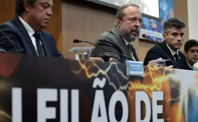São Paulo (SP), 18/03/2026 - Ministro de Minas e Energia, Alexandre Silveira, participa de entrevista coletiva para falar sobre Leilão de Reserva de Capacidade na forma de Potência de 2026 - UTEs a Gás Natural, Carvão Nineral e UHEs, realizado pela Câmara de Comercialização de Energia Elétrica e Ministério das Minas e Energia. Foto: Paulo Pinto/Agencia Brasil