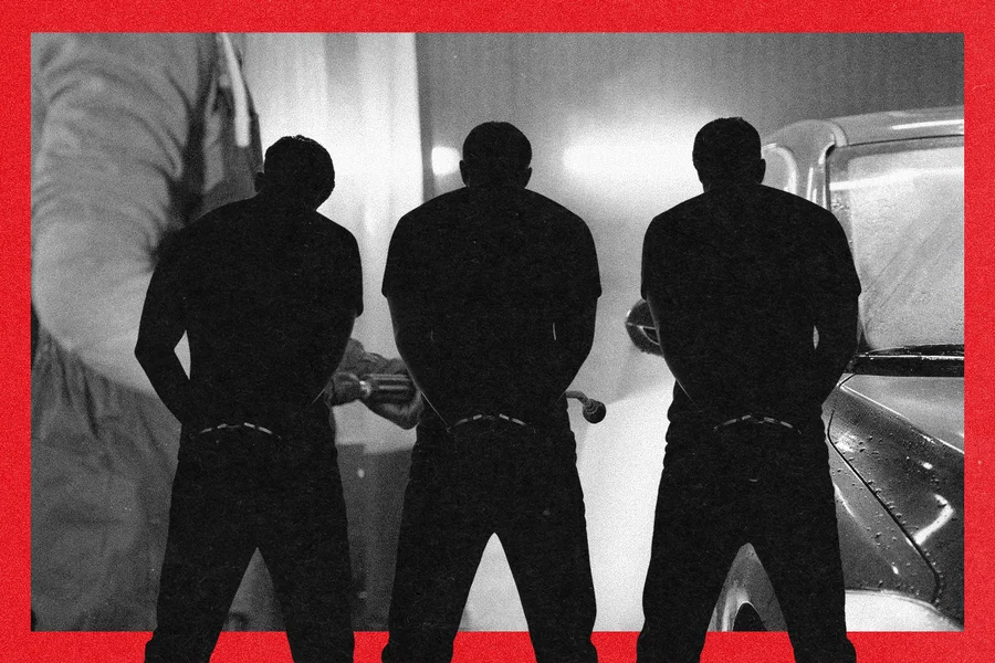 O Tribunal do Júri de Santa Maria selou o destino de Welson Ramos Pedrosa, Francisco Leandro Meneses de Araújo e Marcos Vinícius Souza da Silva. O trio foi condenado nesta segunda-feira (23/03) pelo assassinato de um homem, identificado como Antônio, e pela tentativa de homicídio de outro, após uma discussão banal em um lava jato no Distrito Federal.