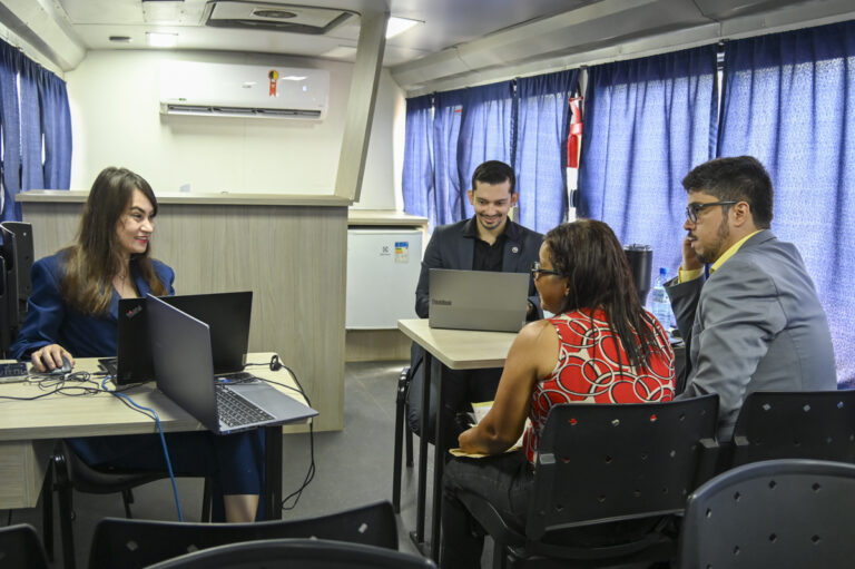 Após 32 anos, mulher obtém certidão de óbito do marido no Acre