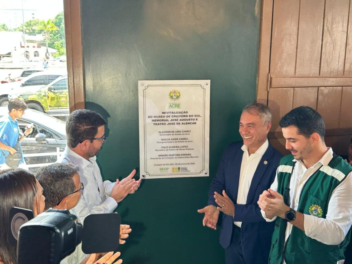 Memorial e Teatro são reinaugurados em Cruzeiro do Sul