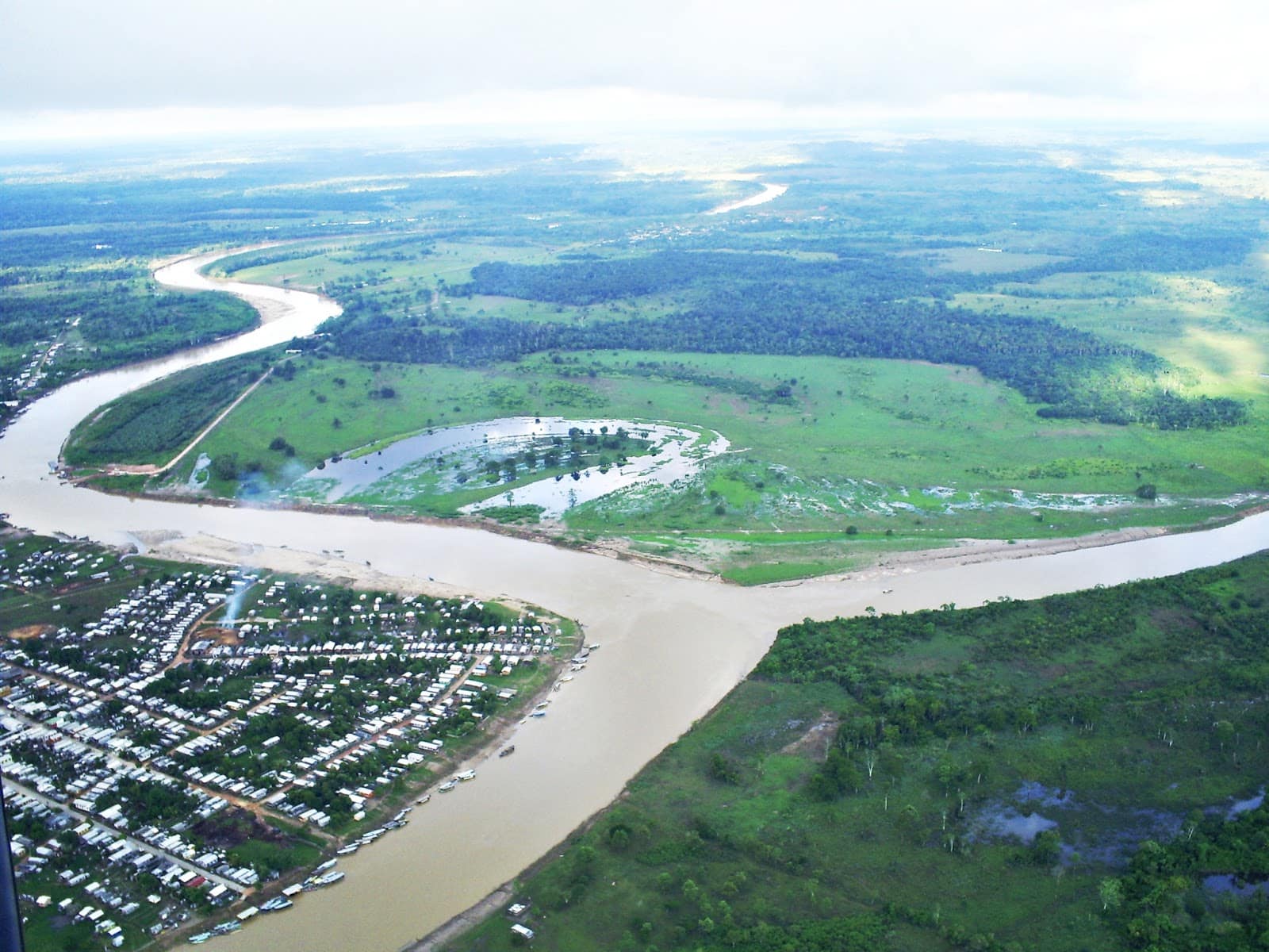 Rio Tarauacá ultrapassa cota de transbordo e entra em alerta