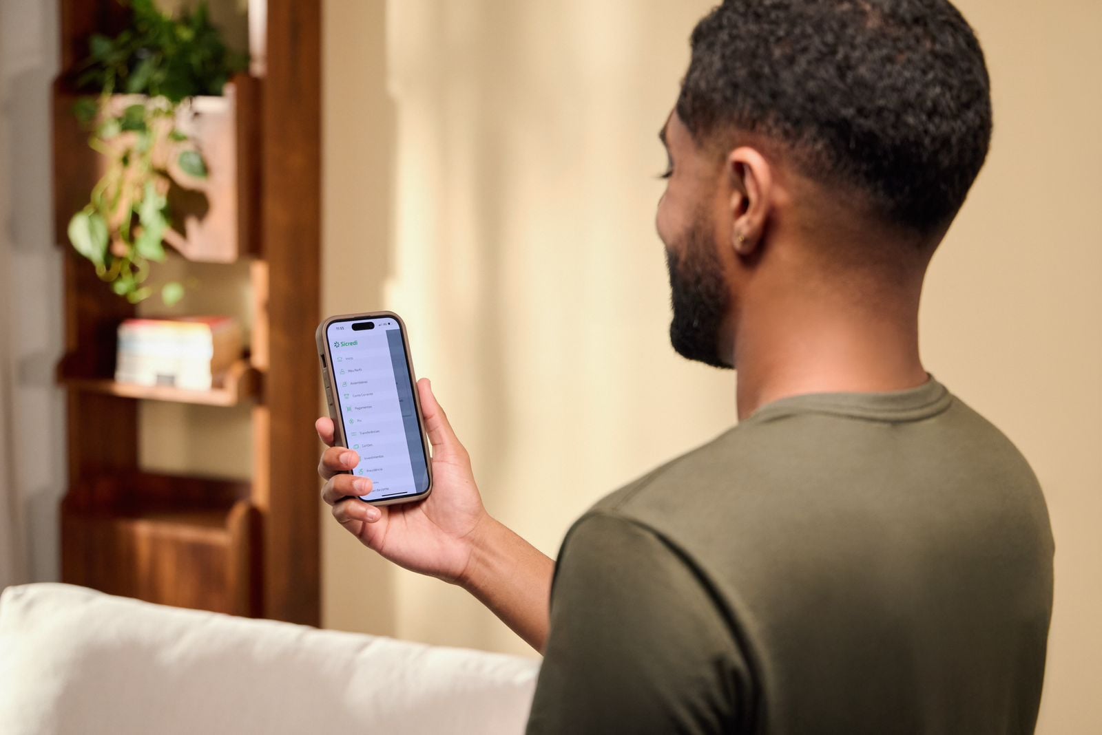 Durante a Assembleia, os associados têm a oportunidade de analisar a prestação de contas do ano anterior