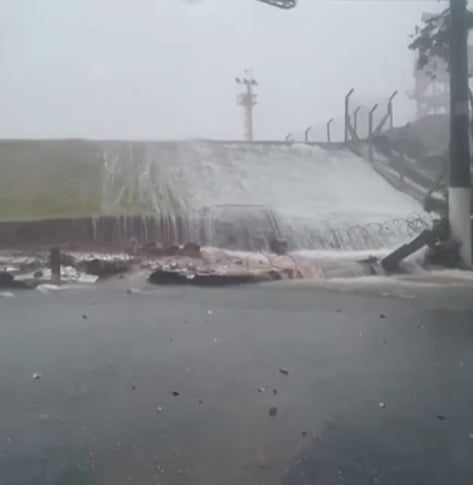 Muro do Aeroporto de Congonhas desaba durante forte tempestade