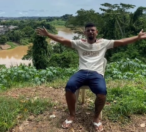 Trend “Eu moro na comunidade”