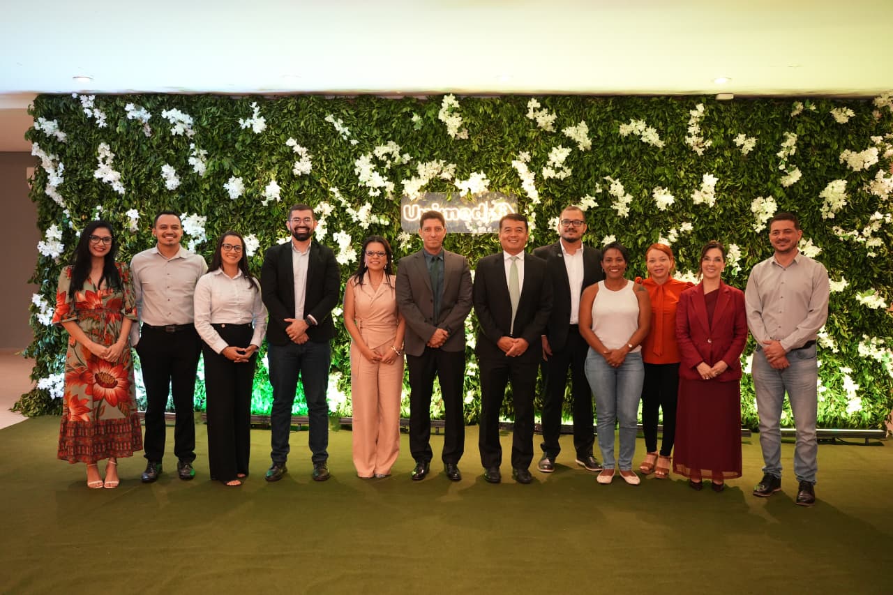 Dirigentes de outras cooperativas estiveram presentes na Assembleia Geral Ordinária da Unimed Rio Branco