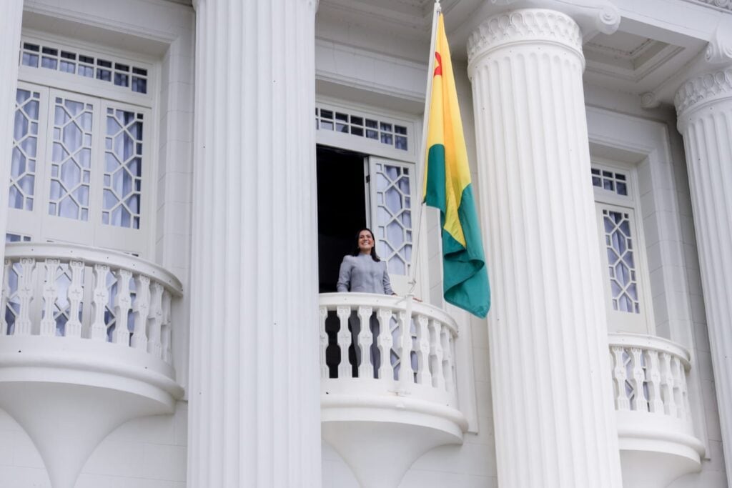 Mailza Assis destaca gestão humanizada ao assumir Governo do Acre