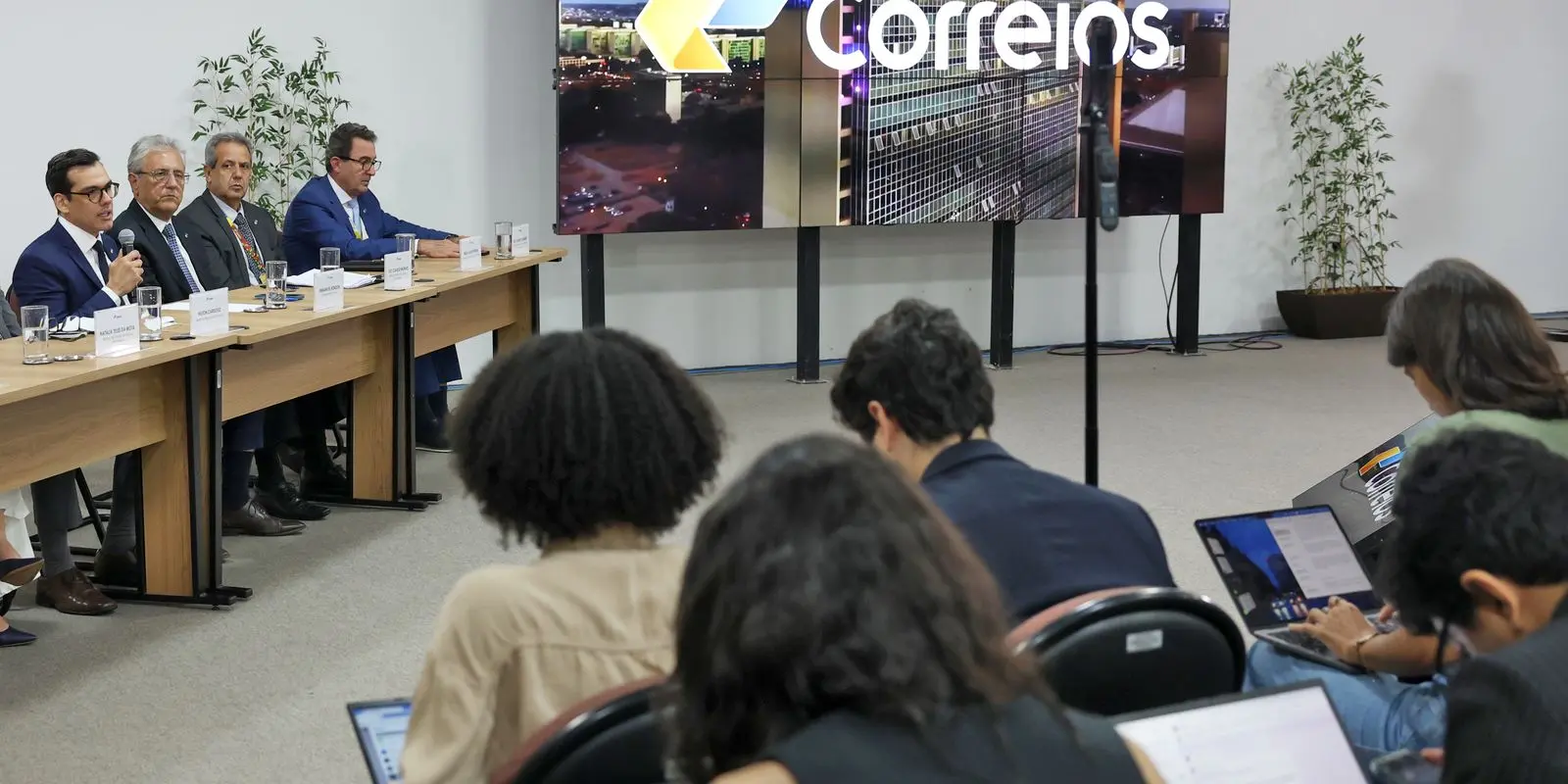 Prejuízo dos Correios chega a R$ 8,5 bilhões em 2025