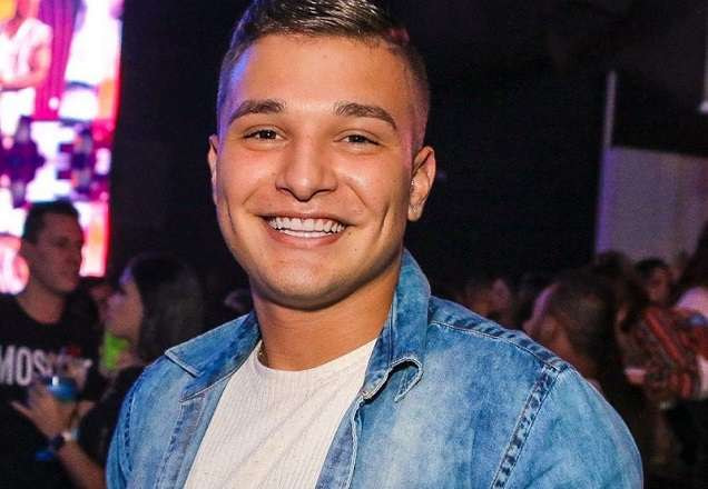 IncĂȘndio atinge residĂȘncia dos pais de MC Gui em SĂŁo Paulo