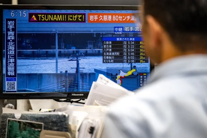 Terremoto de 7,5 graus atinge costa do Japão e gera risco de tsunami