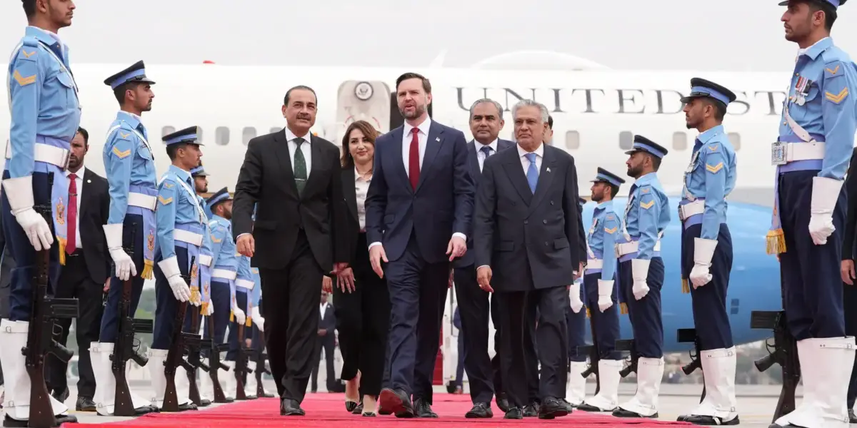 2026 04 11t152301z 1 Lynxmpem3a09o Rtroptp 4 Iran Crisis Vance