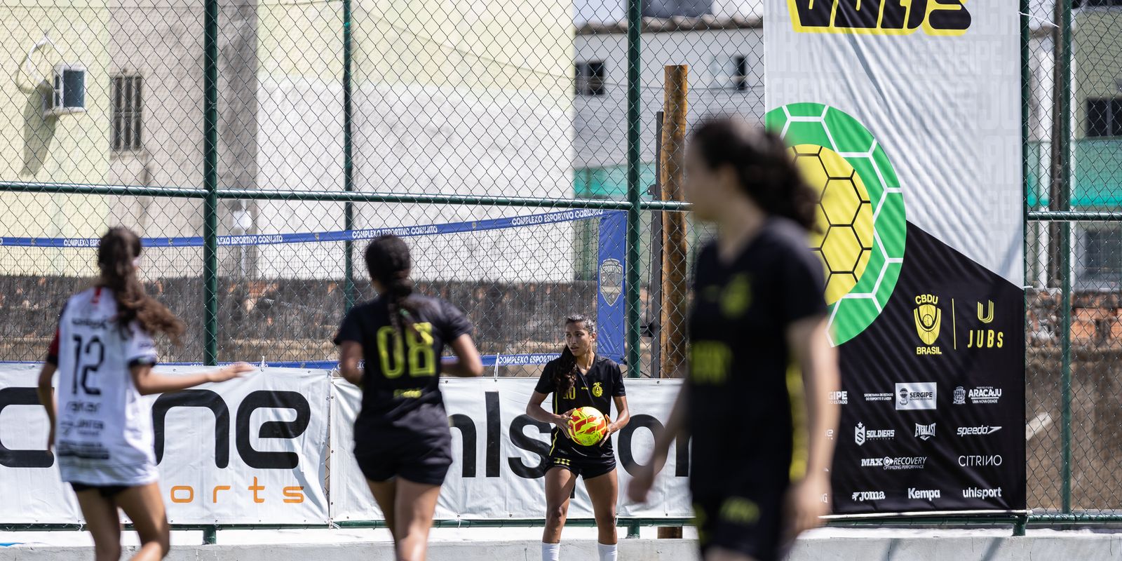 Maior competição de futebol universitário reúne equipes
