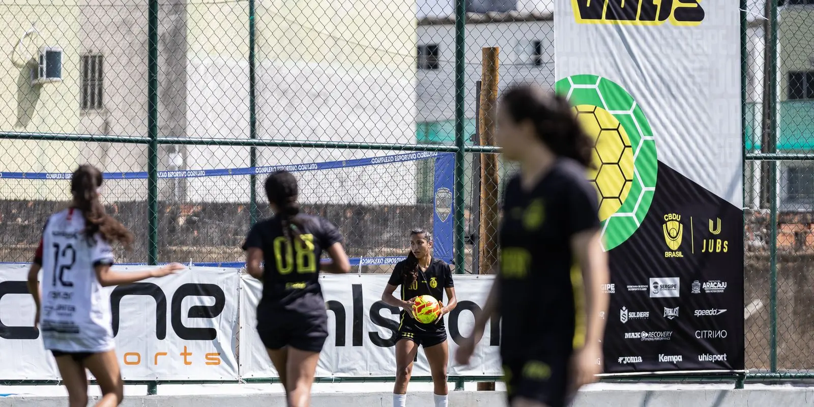 Maior competição de futebol universitário reúne equipes
