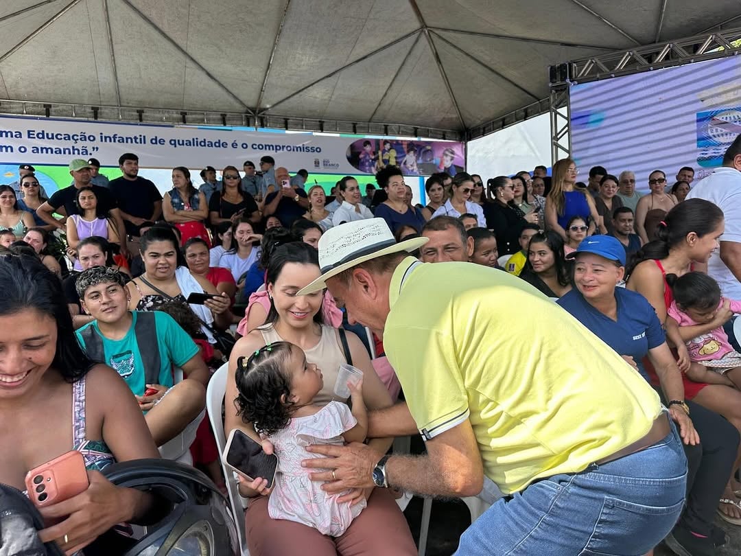 Prefeito Tião Bocalom encerra gestão com entrega de creche