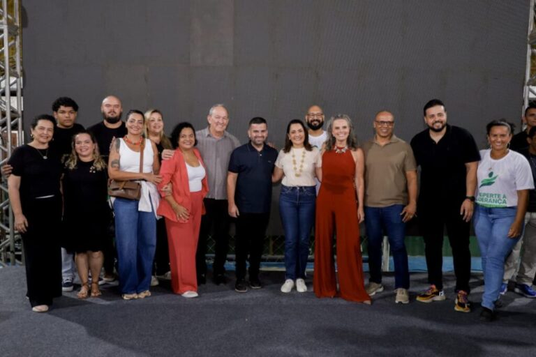 Governadora Mailza destaca liderança feminina em agenda no interior