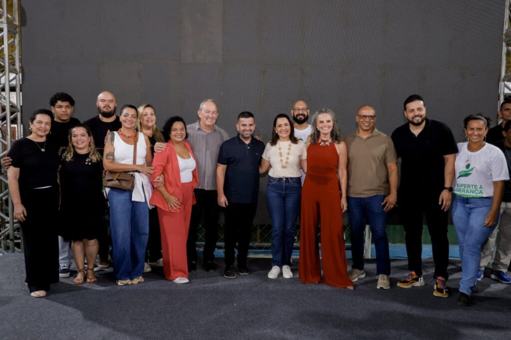 Governadora Mailza destaca liderança feminina em agenda no interior