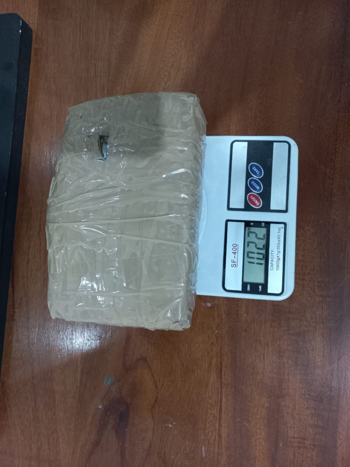 Polícia Civil intercepta van e prende mulher com drogas no interior do Acre