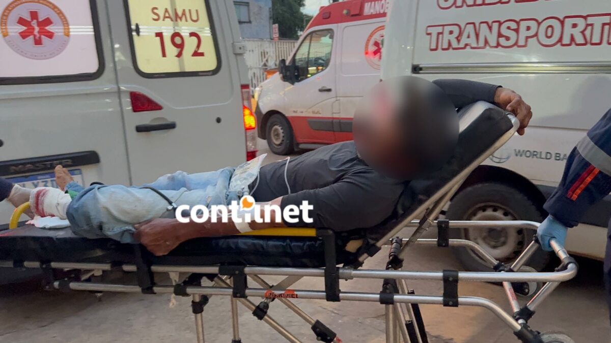 Colisão entre carro e moto deixa homem gravemente ferido no interior do Acre