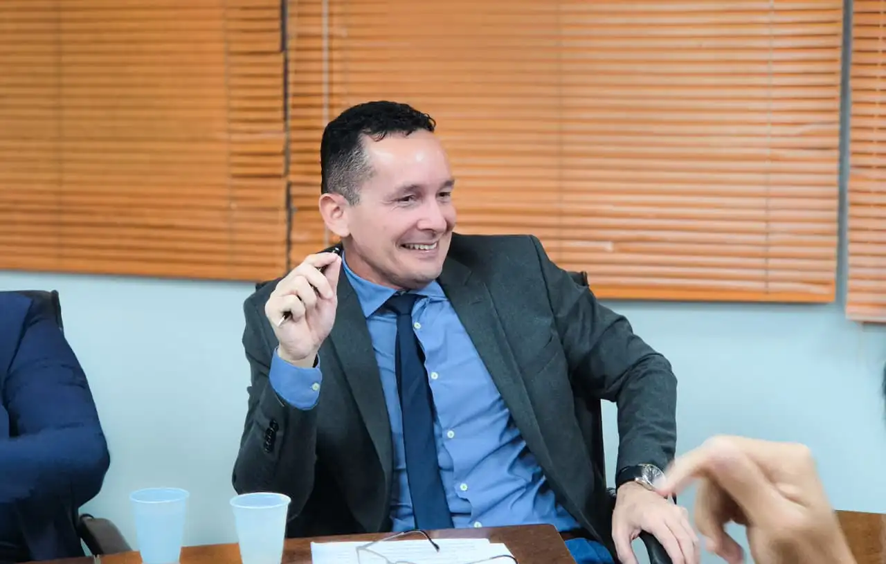 Reviravolta: Adailton deve trocar MDB pelo União Brasil para disputar reeleição