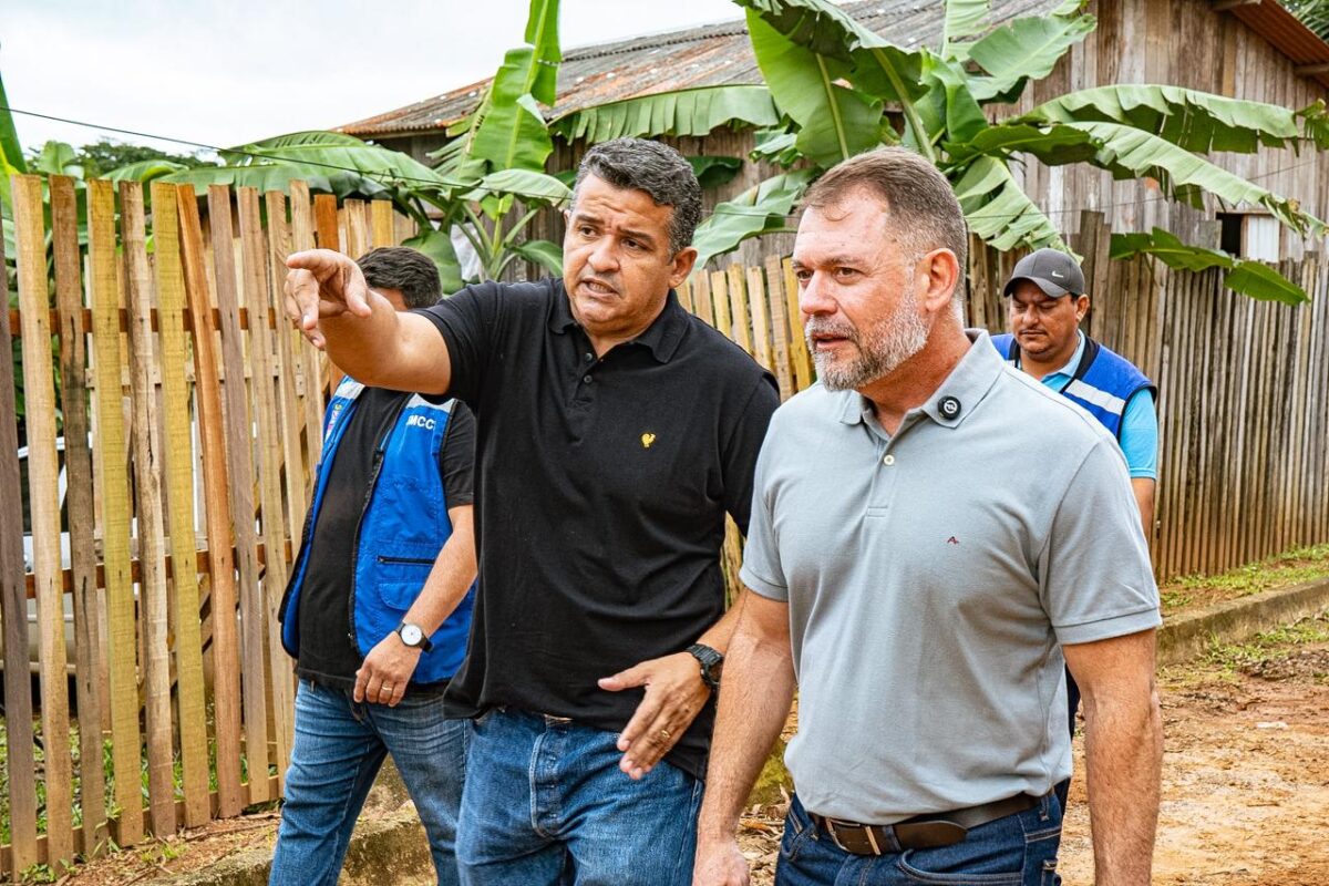 Alysson Bestene acompanha obras de recuperação de vias e retirada de entulhos