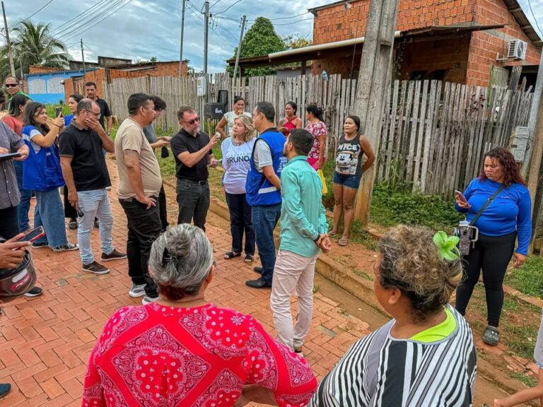 Alysson Bestene visita bairro Caladinho e ouve reivindicações de moradores