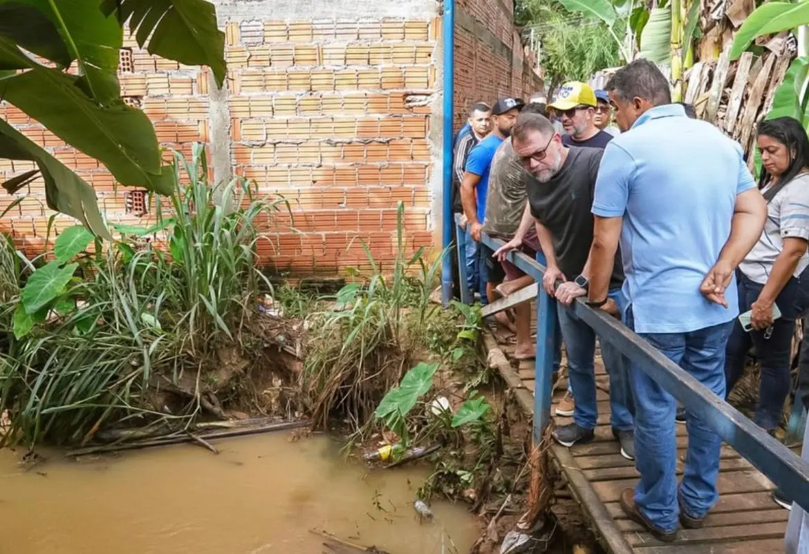 Após série de inundações, Alysson visita Baixada e promete reduzir danos