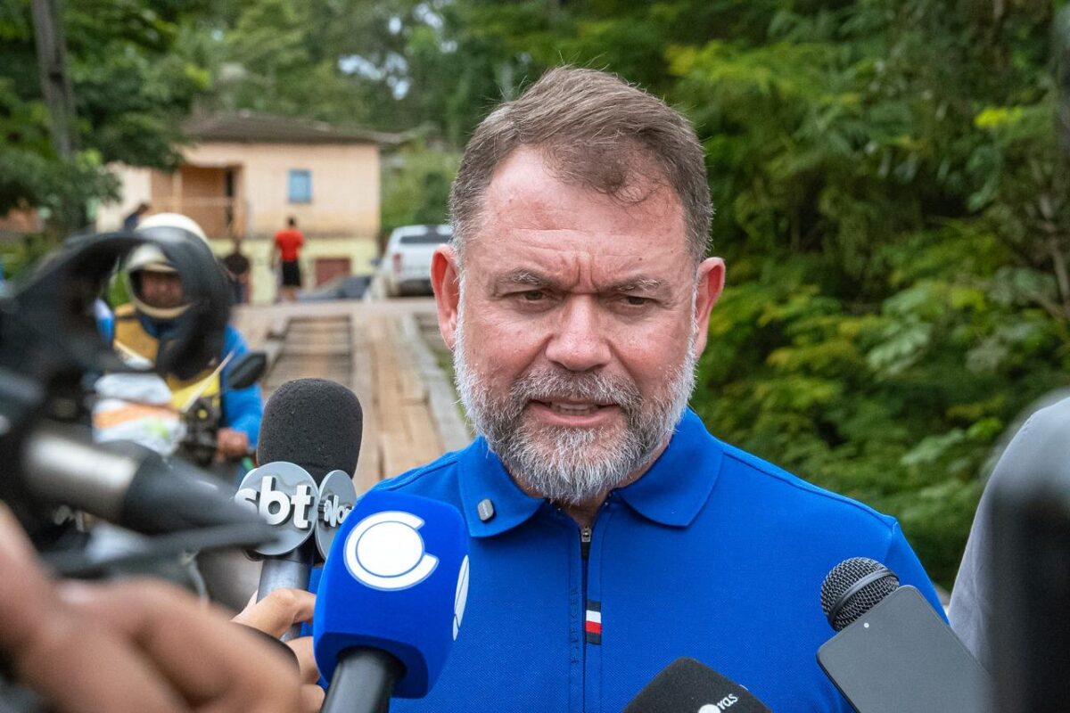 Alysson anunciou a reforma na manhã desta segunda