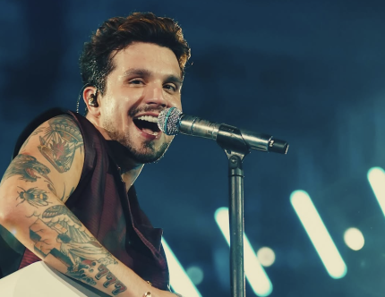 Luan Santana lidera bilheteria com turnê “Registro Histórico” e esgota ingressos pelo país
