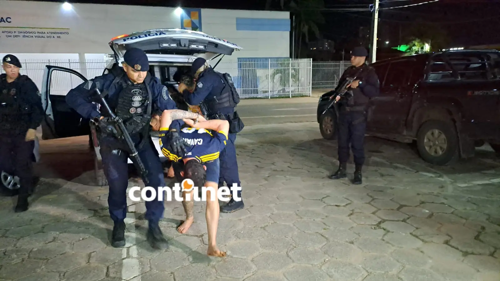 PM faz cerco e prende suspeitos de assalto a mercearia em Rio Branco