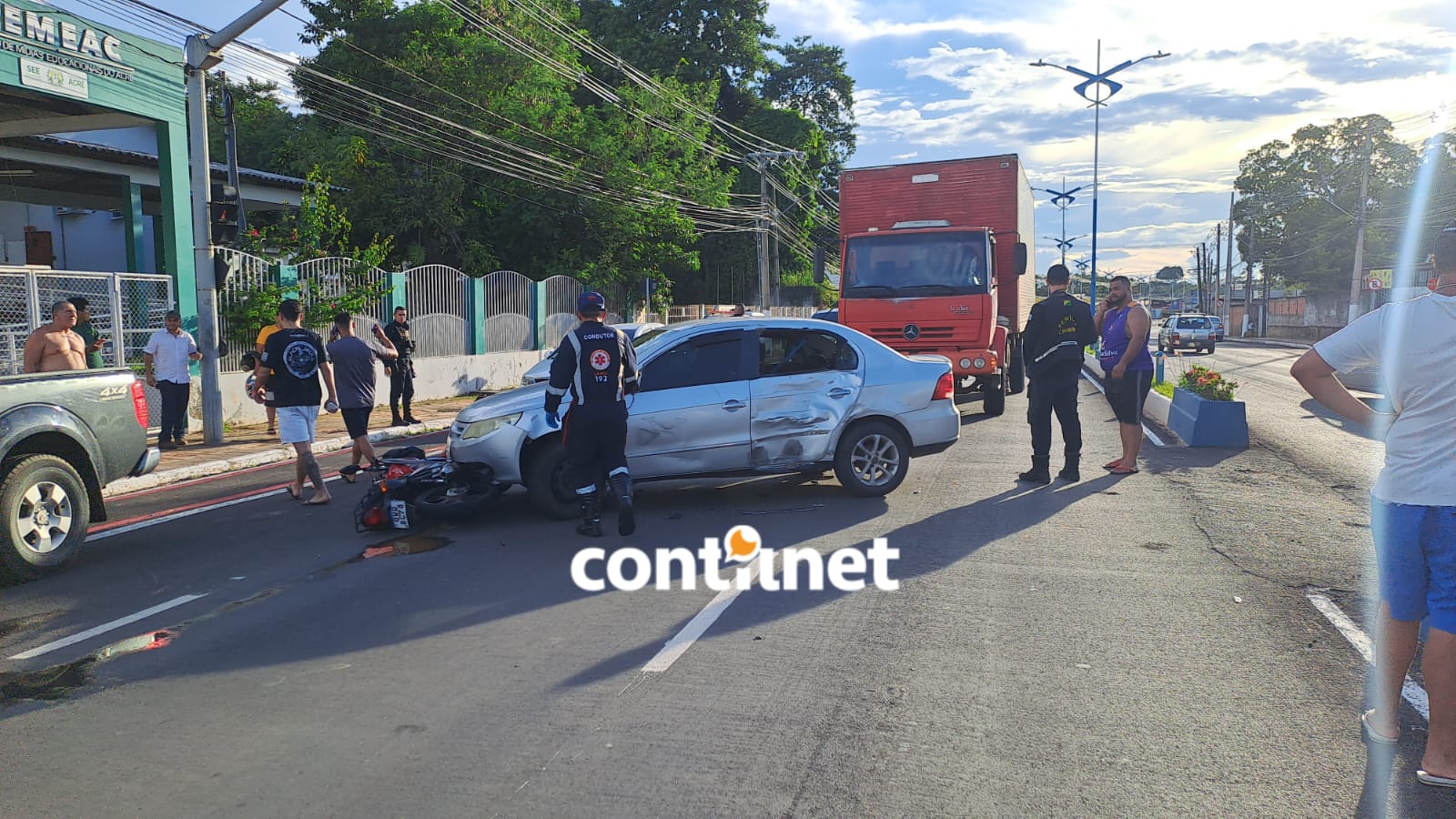 Colisão Em Rio Branco Deixa Dois Homens Com Fraturas Expostas (2)