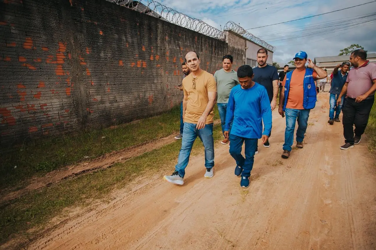 Durante a visita Zequinha destacou a importância da ação e reforçou o pedido de colaboração da população