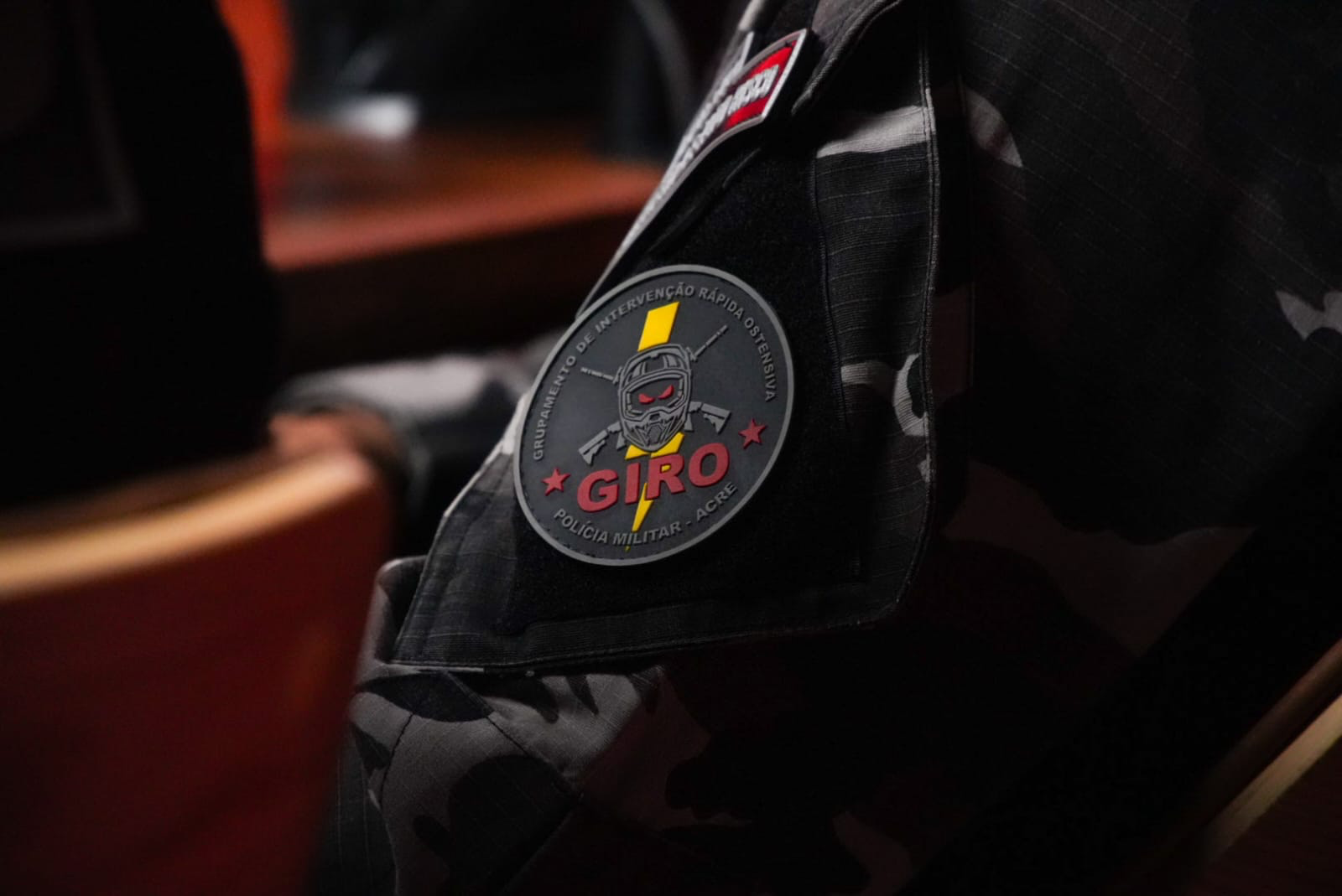 DFFEAD97 C3BD 4C2B AE5D 816B74A40E3D