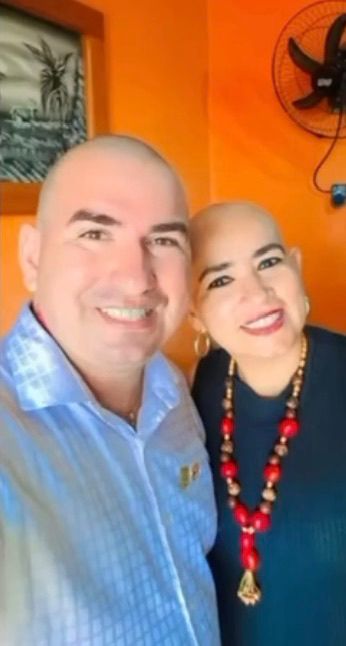 Homenagem e emoção: Diego Lins, o ‘Beijoqueiro do Acre’, raspa o cabelo em apoio à irmã Homenagem e emoção: Diego Lins, o ‘Beijoqueiro do Acre’, raspa o cabelo em apoio à irmã