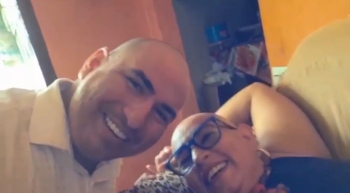 Homenagem e emoção: Diego Lins, o ‘Beijoqueiro do Acre’, raspa o cabelo em apoio à irmã