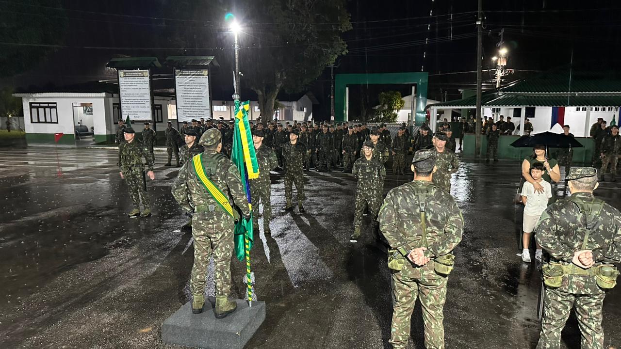 Exército Brasileiro celebra 378 anos com solenidade e condecorações
