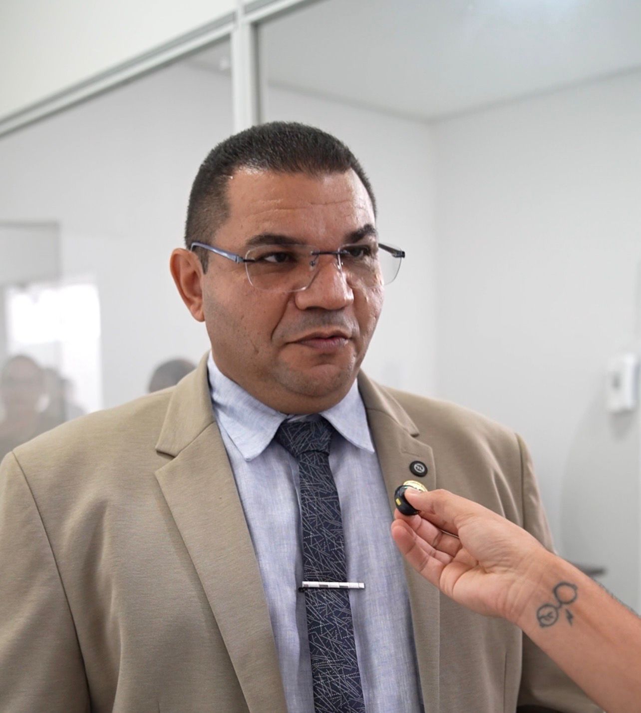 Após Neném anunciar apoio a Alysson, Fábio avalia permanência na base
