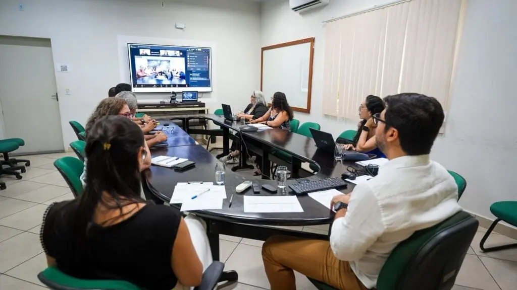 Acre cria câmaras técnicas para impulsionar bioeconomia e gestão da fauna