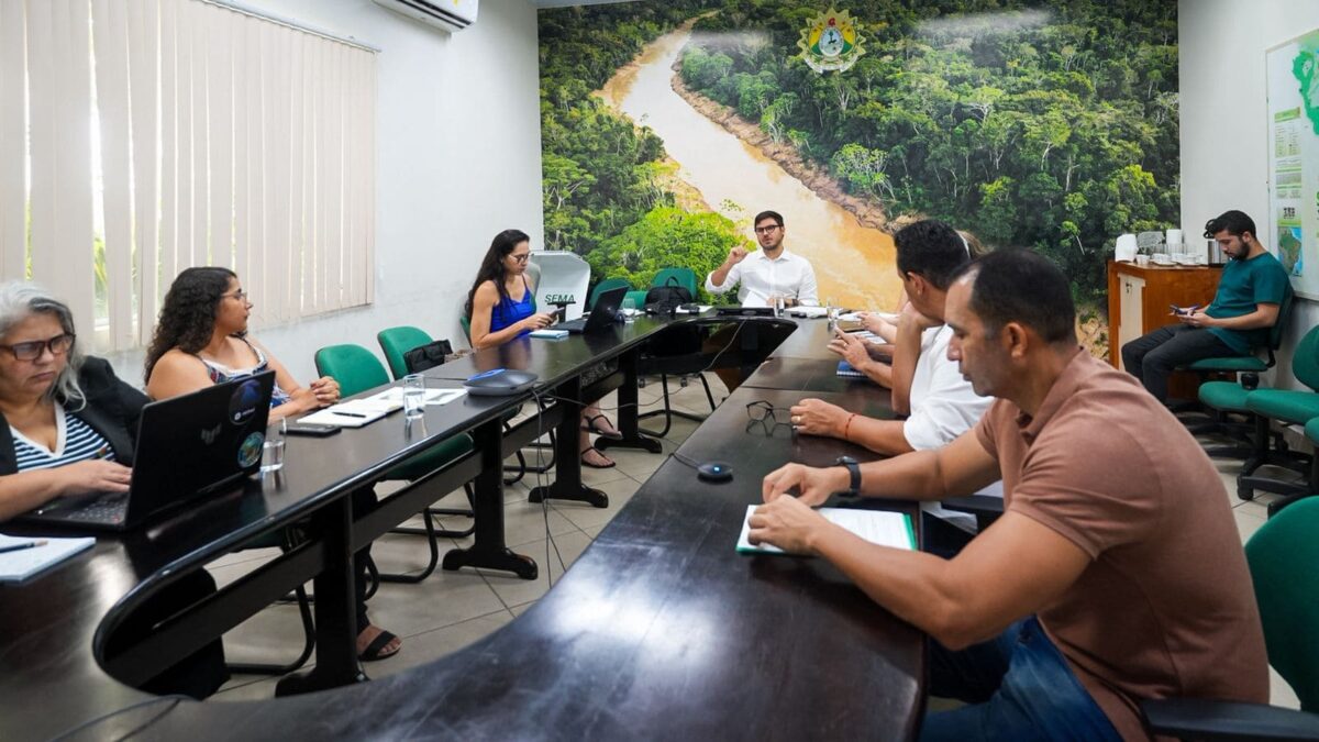 Acre cria câmaras técnicas para impulsionar bioeconomia e gestão da fauna