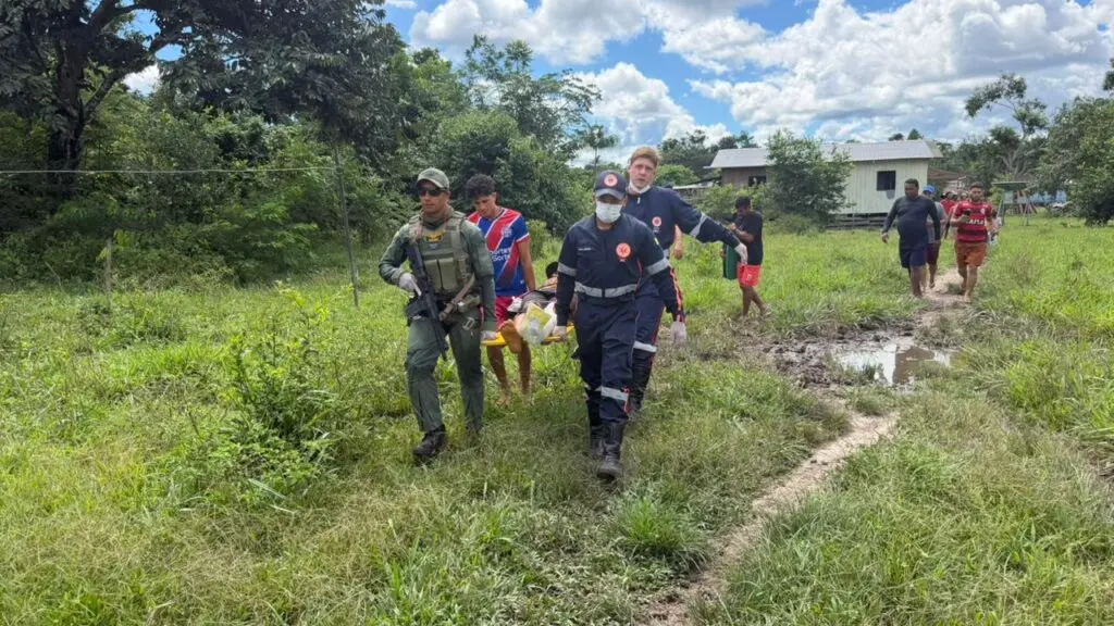 Homem recebe alta após resgate aéreo em comunidade remota do Acre