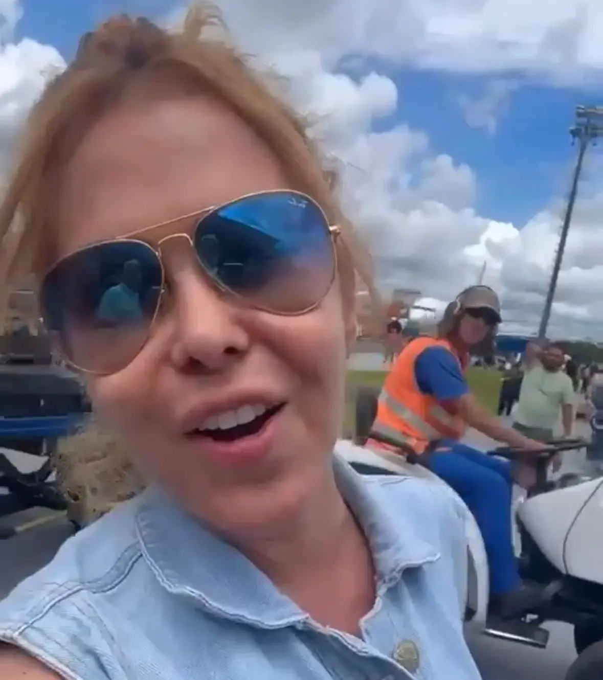 Joelma já está em Cruzeiro do Sul para grande show da Festa do Trabalhador