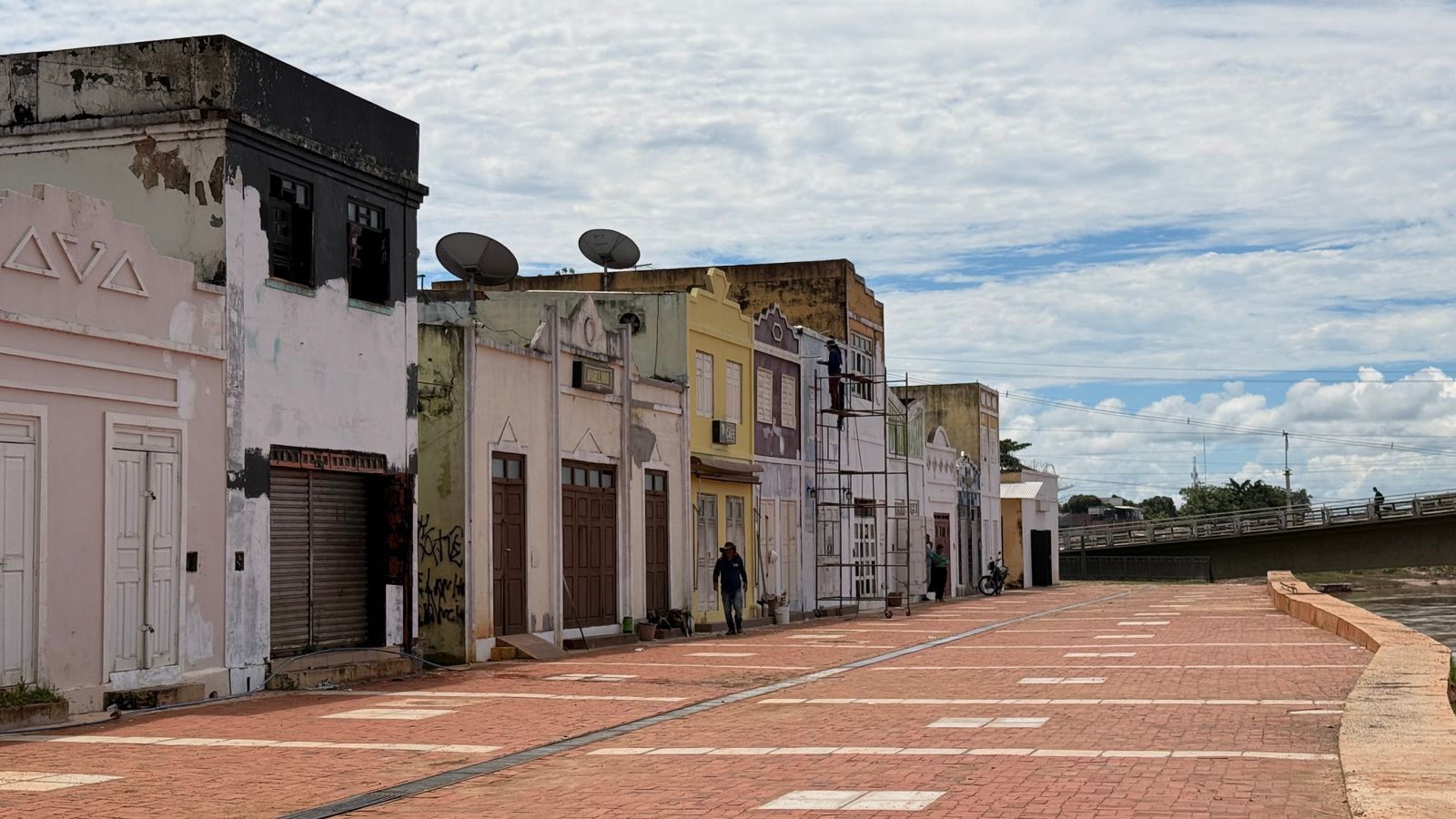 Mailza assina ordem de serviço para urbanização do Calçadão do Mercado Velho